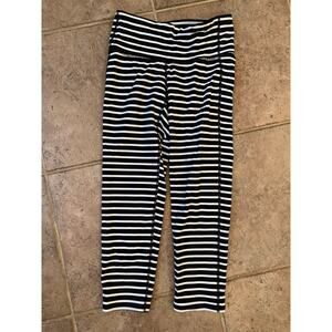 Athleta XXS Chaturanga Capri Tights Crop Yoga Black & White Stripe Stretch